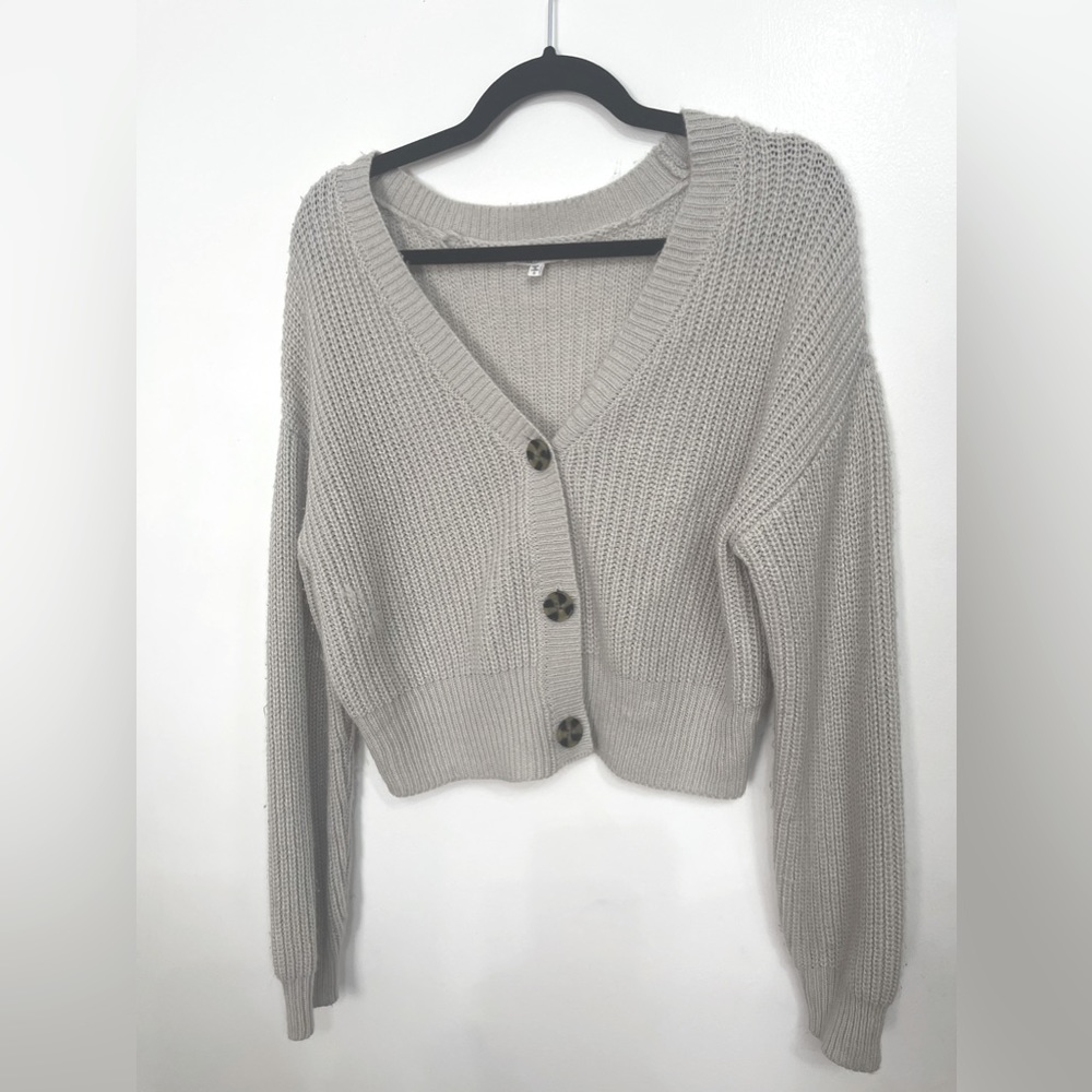 Knit low cut cardigan